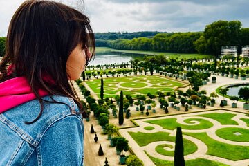 Versailles Tour from Paris Skip the Line Minivan French Treats