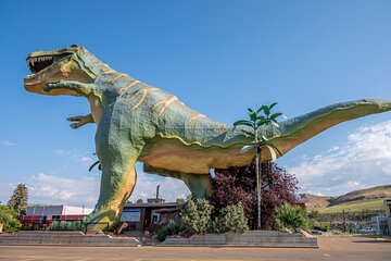 Drumheller and Badlands Full-Day Tour with a Small Group
