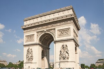 Paris and Giverny Full Day Tour in Small Group