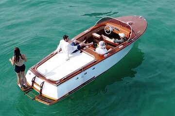 Romantic Wooden Boat Tour on Lake Como
