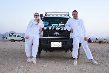 Stargazing And Jeep Safari With Dinner And Show In Hurghada