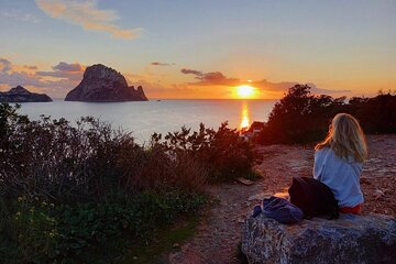 Ibiza half-day tour: Iconic photo spots with transportation