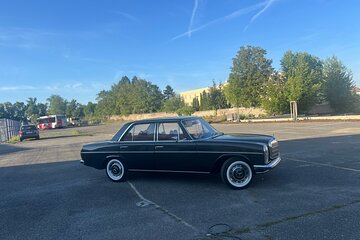 Beverly Hills Tour of Prague in Classic Car 