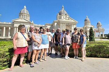 A Day Phnom Penh Sightseeing Tour 