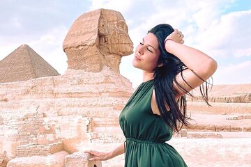 Top rated Giza Pyramids, Sphinx, Memphis and Saqqara Private Tour
