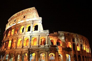 Night at the Colosseum Guided Walking Tour of Ancient Rome
