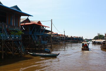 Exploring the Enchanting Kampong Phluk Floating Village