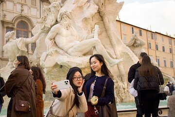 Vatican Walking Tour: Religious Marvels and Jubilee Gems