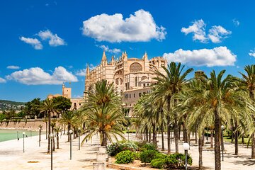 Deluxe Excursion in Palma De Mallorca and Valldemossa