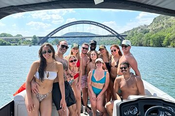 Private Boat Rental on Lake Austin Up to 12 guest 