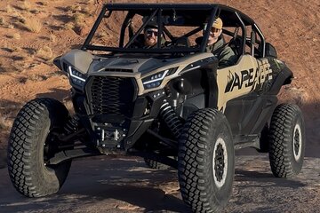 2.5 Hour Moab Hell's Revenge You Drive Off Road UTV Tour