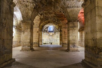 Split Diocletian's Palace & cellars Private Tour - Entrance incl.