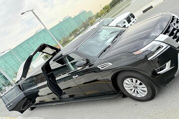 The Royal Way to see Dubai in Stretch Limousine City Tour 