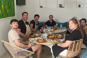 Cooking class in a Moroccan way.