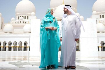 Dubai to Abu Dhabi Full Day City Tour with Mosque, Royal Palace