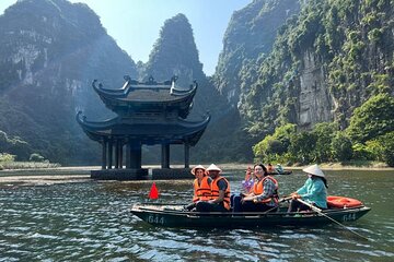 A Perfect Day in Ninh Binh Max of 9 Per Group By Limousine