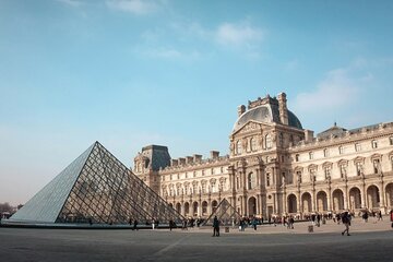 Private Guided Louvre Museum Tour with Mona Lisa 