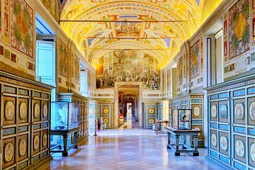 Vatican Museum Skip the Line Entry Tickets with Audio Guide