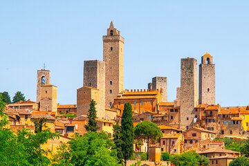 Pisa, San Gimignano and Chianti 