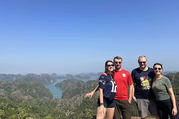 Hanoi-Cat Ba Isand 2-Day Trip with Trekking, Night Kayak,Transfer