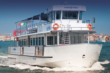 Murano and Burano cruise with glass blowing & audio guide