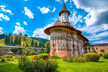 Transylvania and the Moldavian Monasteries 
