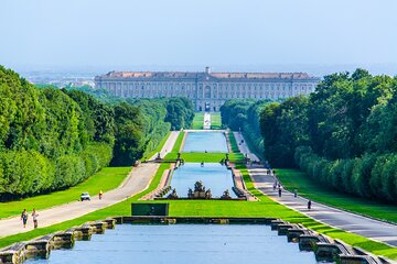 Direct transfer from Naples to Caserta with private local driver