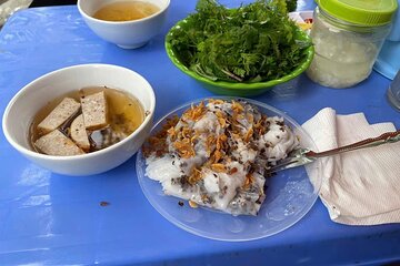 Private Hanoi Cycling Tour: Safari Street Food Cycling By Bike