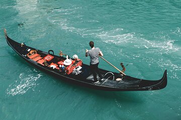 Venice Gondola Ride and Walking Guided Tour
