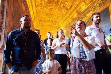 Rome: Early Bird Vatican Museums Small Group Tour (MAX 6 People)