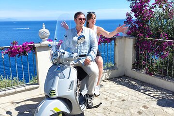 Hidden Amalfi Coast Vespa tour, Tuk Tuk and Mozzarella Show 