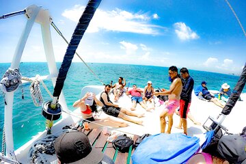 Catamaran Sail Adventure to Isla Mujeres with buffet & open bar 
