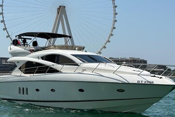 Dubai Luxury Yacht and Swim with 30 mins Jetski 
