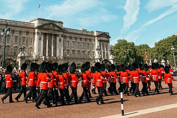 London Walking Tour: Tower Bridge to Buckingham Palace