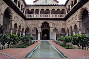 Tour of the Royal Alcazar of Seville, Cathedral and Giralda