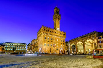 Florence: Old Medici Palace Skip-the-Line Ticket with Host