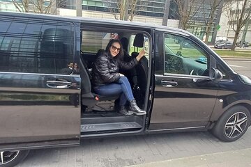 Roundtrip Private Transfer: From Zeebrugge Port to Brussels