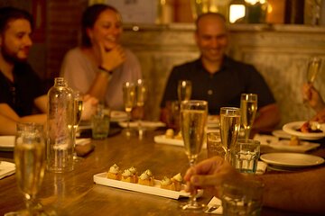 Barcelona: El Born Gourmet Food & Wine Tasting Small Group Tour 
