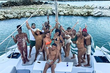 Private Yacht Tour w/optional Flying Dress Photoshoot Montego Bay