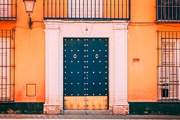 Seville most Charming Hotspot Santa Cruz Quarter Guided Tour