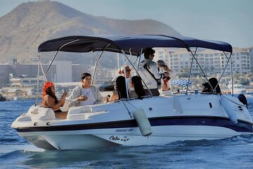 Private Cabo Yacht Tour: Snorkel, Paddleboard & Unlimited Drinks