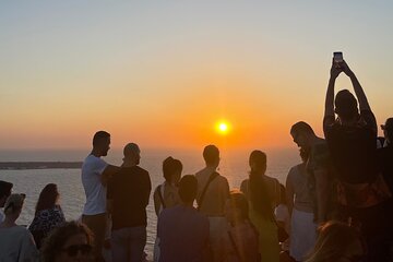 Morning Escape in Santorini: A Day Tour of Island Beauty