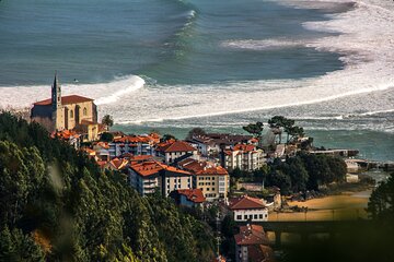 Private Tour: Gaztelugatxe, Mundaka & Gernika from San Sebastian