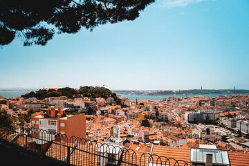 Halfday Sightseeing Lisbon - Must-Sees in 4 Hours by car