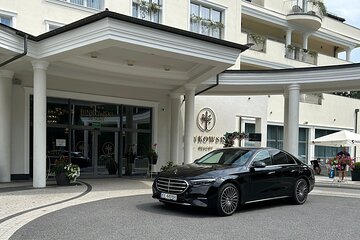 Luxury Private Mercedes Airport Transfer in Krakow