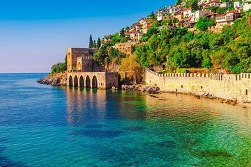 Alanya City Tour with Cable Car & Boat Tour with Lunch at Dimcay