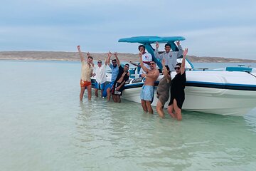 Speed Boat 4 Hours Swim Dolphins, Hula Hula , Snorkeling 