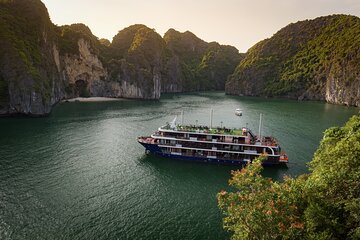 Lava Cruises 2 day Explore Lan Ha Bay from Hanoi