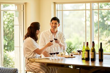 From Sydney: Hunter Valley Lux Wine Tour with Fine Dining