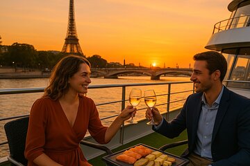 Seine River Rooftop Boat Cruise Aperitif with Drinks and Planchas